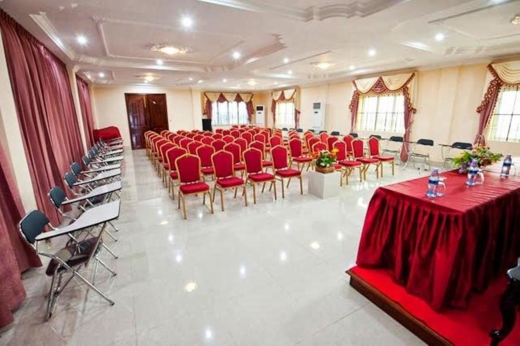 Mittapheap Hotel Kampot Luaran gambar